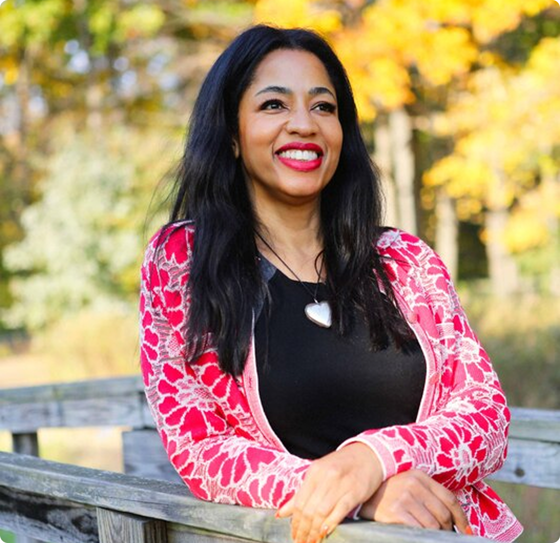 Julia, founder of Jolie Life